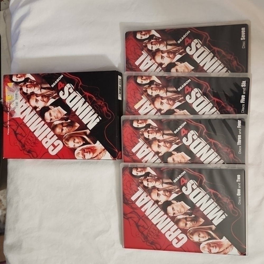 Criminal Minds Season 4‎ DVDS
